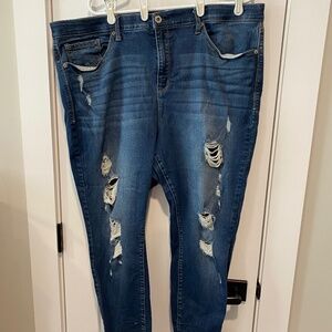 Torrid Sky High Skinny Distressed Jean 24S